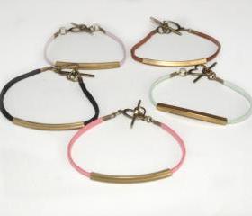 Simple Friendship Bracelet